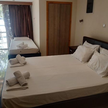 Villa Tasos Néa Péramos Bagian luar foto