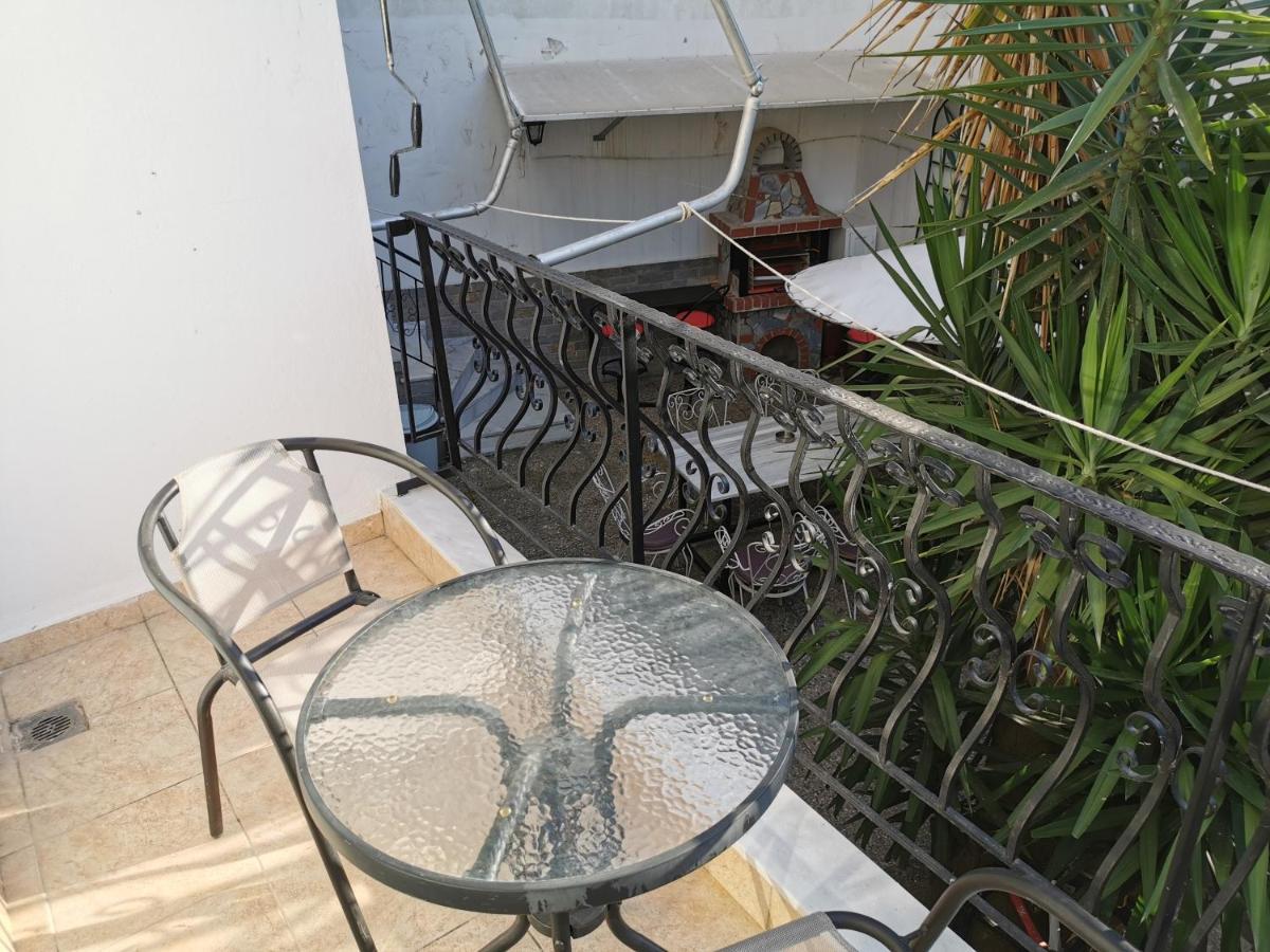 Villa Tasos Néa Péramos Bagian luar foto