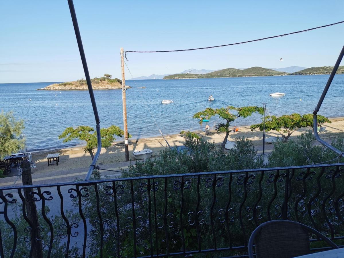Villa Tasos Néa Péramos Bagian luar foto