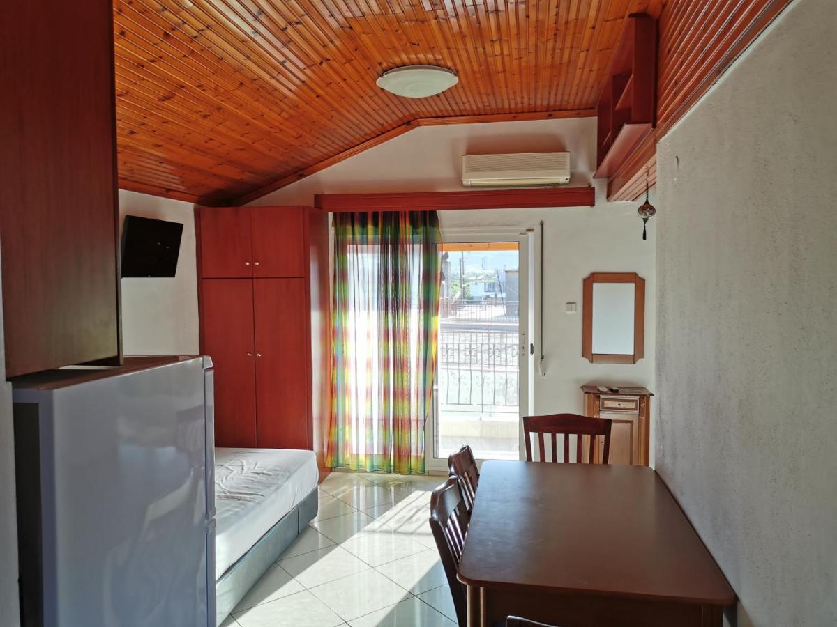 Villa Tasos Néa Péramos Bagian luar foto