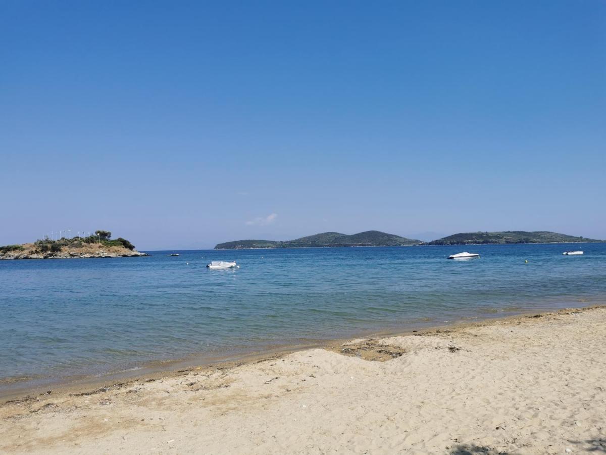 Villa Tasos Néa Péramos Bagian luar foto