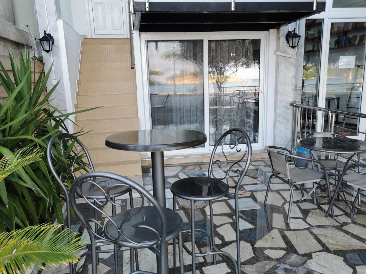 Villa Tasos Néa Péramos Bagian luar foto