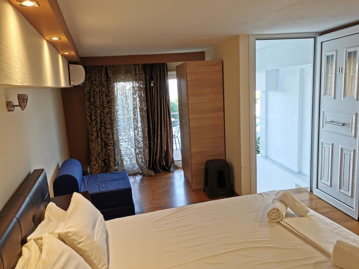 Villa Tasos Néa Péramos Bagian luar foto