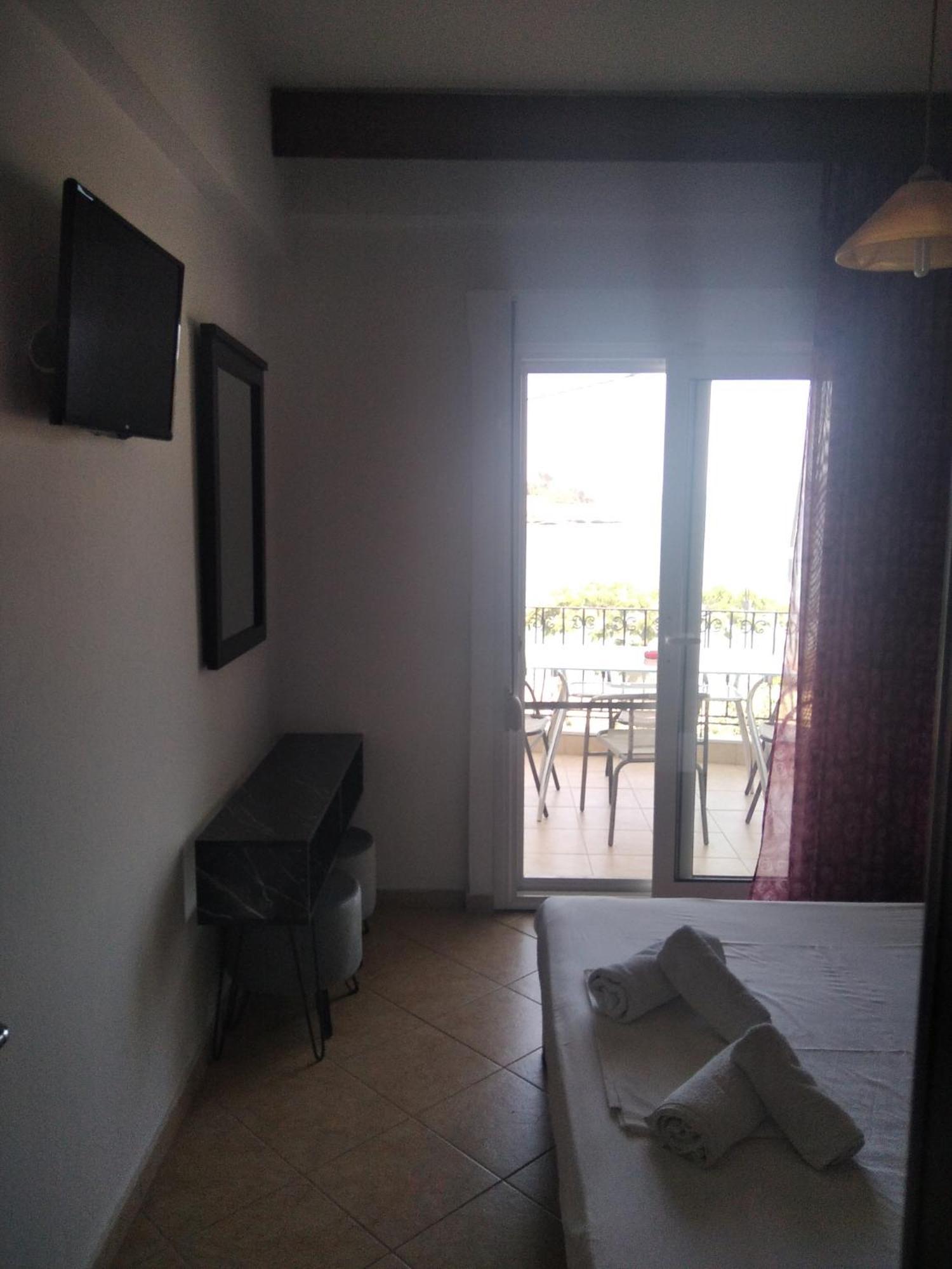 Villa Tasos Néa Péramos Bagian luar foto